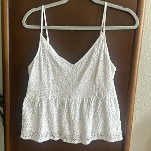 Brand: Abercrombie & Fitch color: white size:L